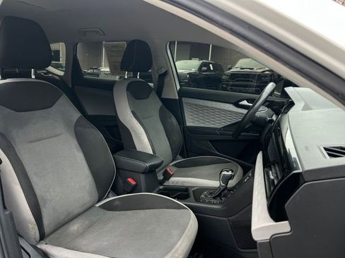 Used 2022 Volkswagen Taos S image 30