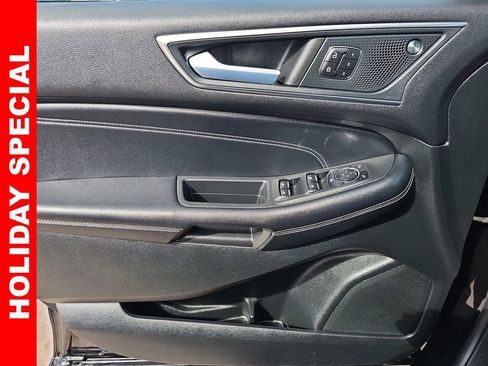 Used 2023 Ford Edge Titanium image 26