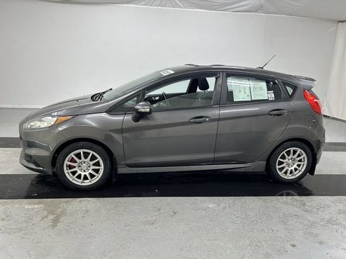 Used 2017 Ford Fiesta ST FWD image 6