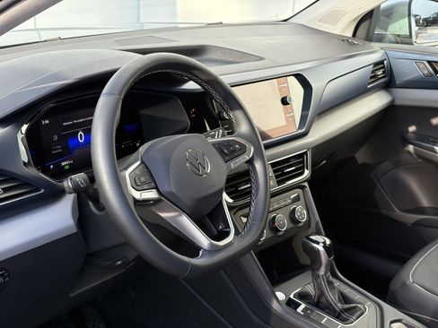 Used 2022 Volkswagen Taos SE image 13