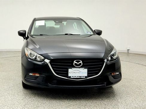 Used 2018 MAZDA MAZDA3 Touring FWD image 2