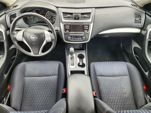 Used 2016 Nissan Altima 2.5 SV FWD image 25