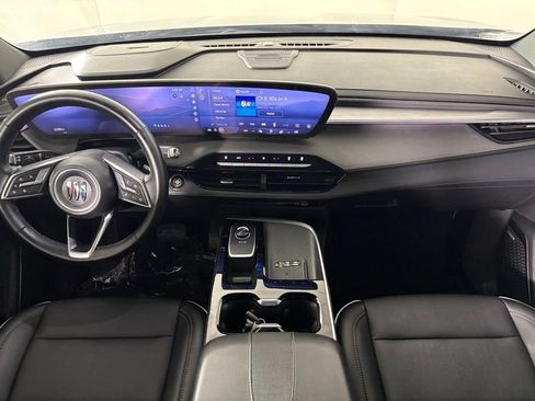 Used 2025 Buick Enclave Preferred FWD image 33
