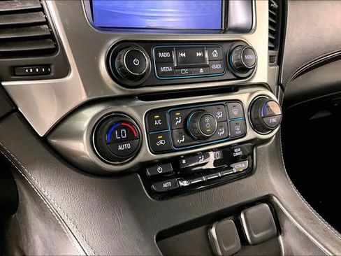 Used 2018 Chevrolet Suburban LS w/ Enhanced Driver Alert Package RWD image 14