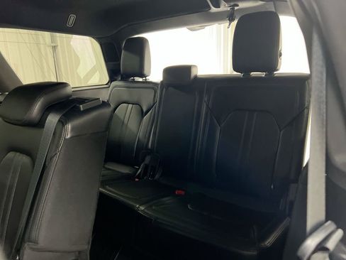 Used 2019 Ford Expedition Limited w/ Driver Assistance Package AWD/4WD image 24
