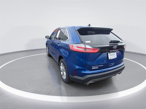 Used 2022 Ford Edge Titanium image 7