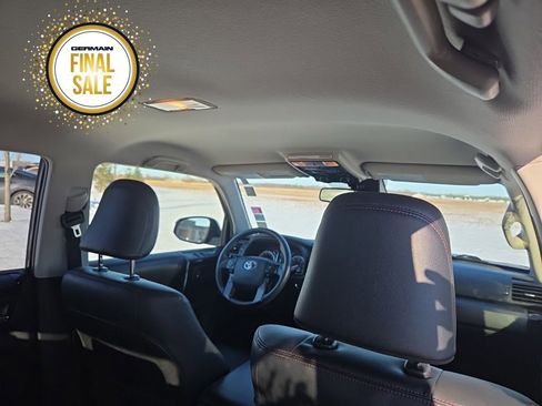 Used 2020 Toyota 4Runner TRD Off-Road Premium image 19