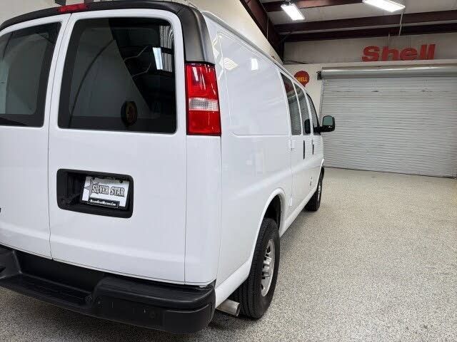 Used 2022 Chevrolet Express 2500 w/ Driver Convenience Package RWD image 38