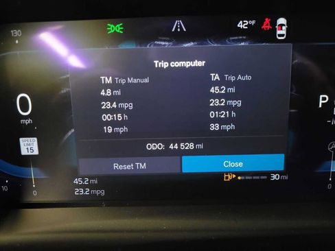 Used 2023 Volvo XC60 B6 Ultimate image 9