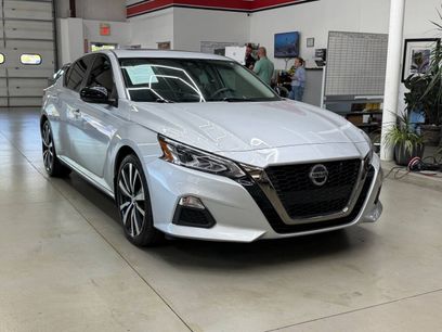 Used 2021 Nissan Altima 2.5 SR w/ SR Premium Package