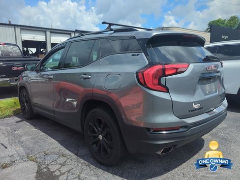 Used 2020 GMC Terrain SLT w/ Preferred Package AWD/4WD image 2