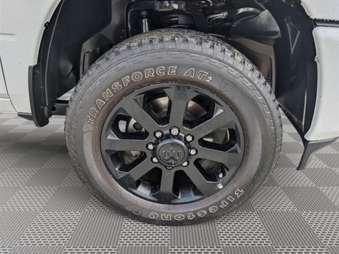 Used 2025 RAM 2500 Big Horn AWD/4WD image 9