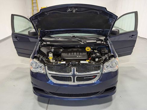 Used 2017 Dodge Grand Caravan SE w/ Power Window Group image 11