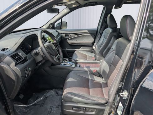 Certified 2022 Honda Pilot Black Edition image 18