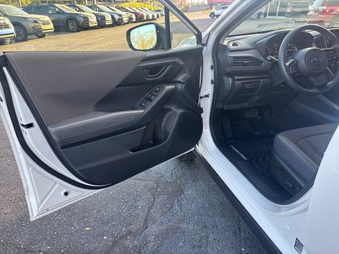 Certified 2025 Subaru Crosstrek 2.0i Premium AWD/4WD image 11