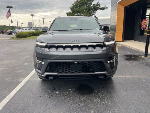 New 2026 Jeep Grand Wagoneer 4WD image 3