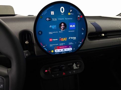 New 2025 MINI Cooper 2-Door Hardtop image 18