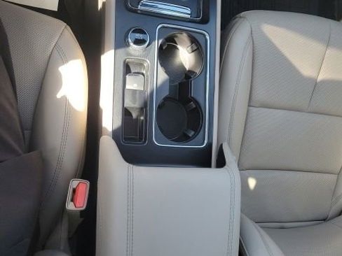 Certified 2024 Lincoln Corsair AWD w/ Equipment Group 101A image 39