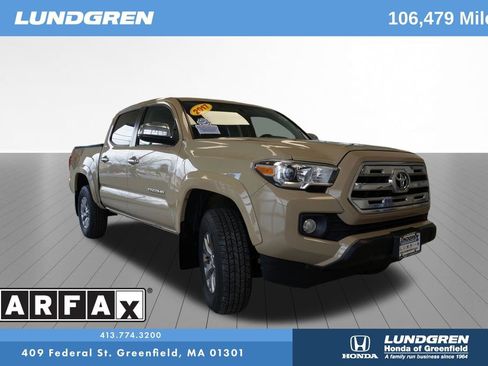 Used 2017 Toyota Tacoma 4x4 Double Cab image 1