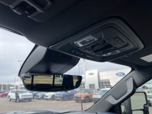 Used 2024 Chevrolet Silverado 3500 High Country w/ High Country Premium Package image 19