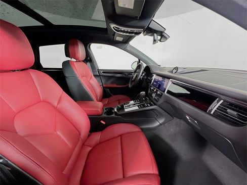 New 2026 Porsche Macan S image 30