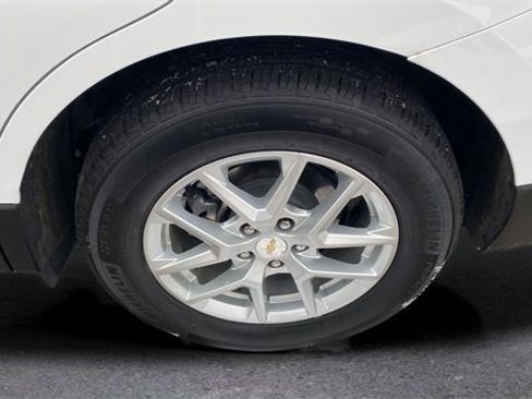 Used 2023 Chevrolet Equinox LT image 21