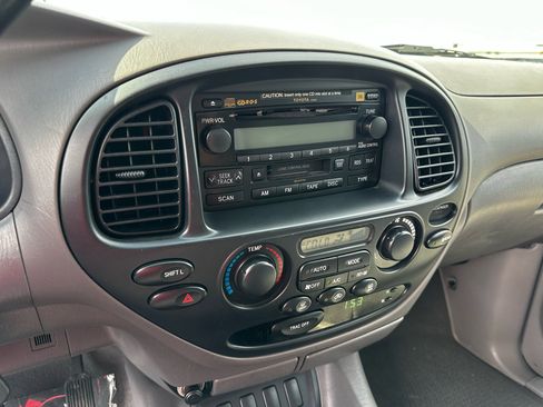 Used 2005 Toyota Sequoia SR5 image 43