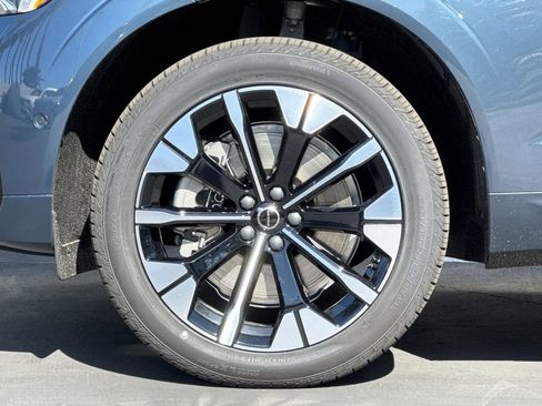 New 2026 Volvo XC60 B5 Ultra image 25