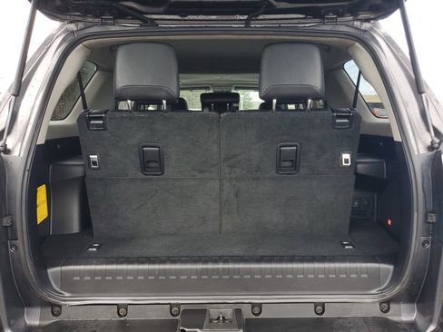 Used 2016 Toyota 4Runner Limited image 9