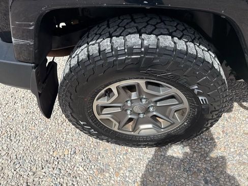 Used 2007 Jeep Wrangler Sahara w/ Dual Top Group image 28