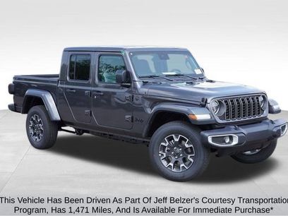 New 2025 Jeep Gladiator Sport w/ Premium Package