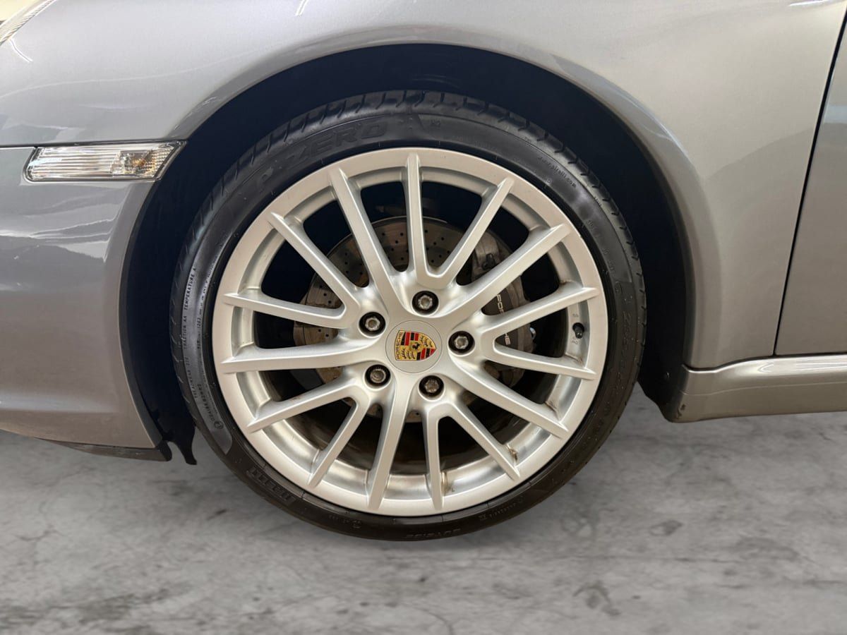 Used 2006 Porsche 911 Carrera RWD image 9