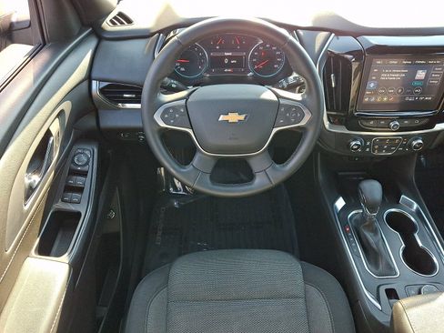 Used 2023 Chevrolet Traverse LT AWD/4WD image 13