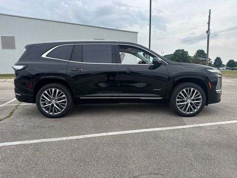 New 2026 Buick Enclave Avenir w/ Super Cruise Package AWD/4WD image 7