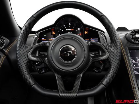 Used 2016 McLaren 675LT Spider RWD image 34