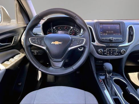 Used 2024 Chevrolet Equinox LT AWD/4WD image 8