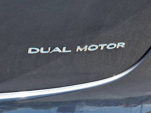 Used 2022 Tesla Model 3 Long Range AWD/4WD image 30