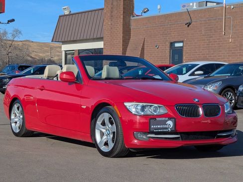 Used 2011 BMW 335i Convertible image 5