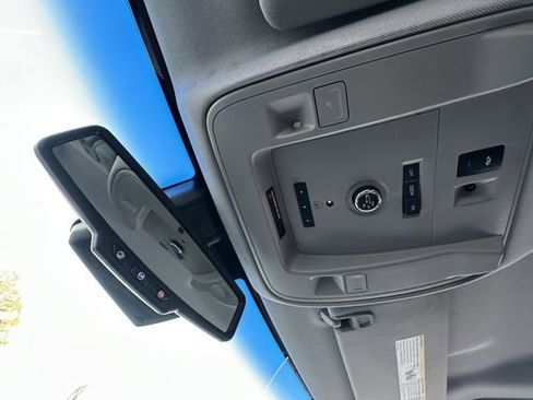 Used 2016 Chevrolet Tahoe LTZ image 32