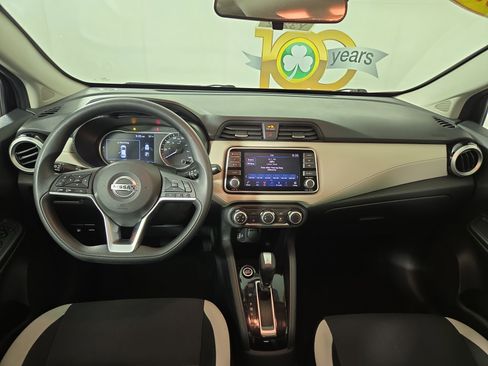 Used 2021 Nissan Versa SV image 12