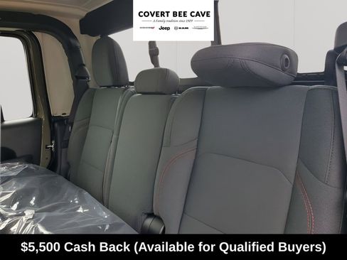 New 2025 Jeep Gladiator Rubicon w/ Convenience Group image 23