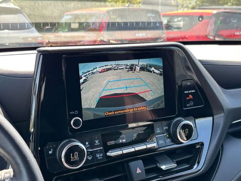 Used 2025 Toyota Highlander XSE AWD/4WD image 27