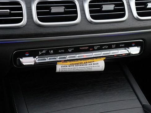 New 2026 Mercedes-Benz GLS 450 4MATIC image 25