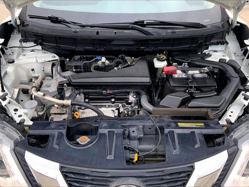 Used 2020 Nissan Rogue S FWD image 28