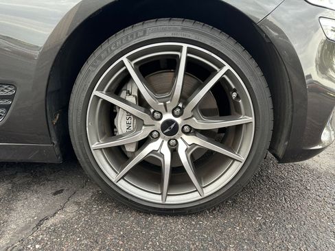 Used 2025 Genesis G70 2.5T image 31