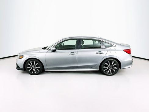 Used 2023 Honda Civic EX image 4