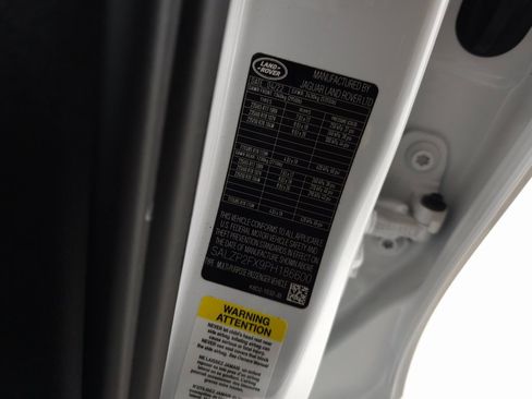 Used 2023 Land Rover Range Rover Evoque SE image 37