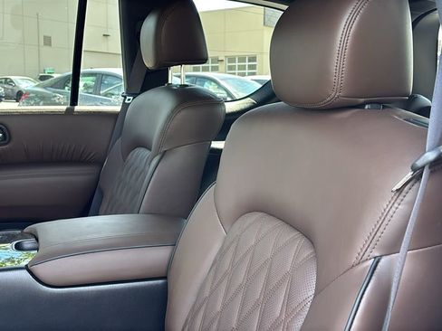 Used 2023 Nissan Armada Platinum w/ Captain's Chairs Package AWD/4WD image 30