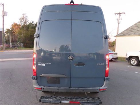 Used 2019 Mercedes-Benz Sprinter 144 image 5