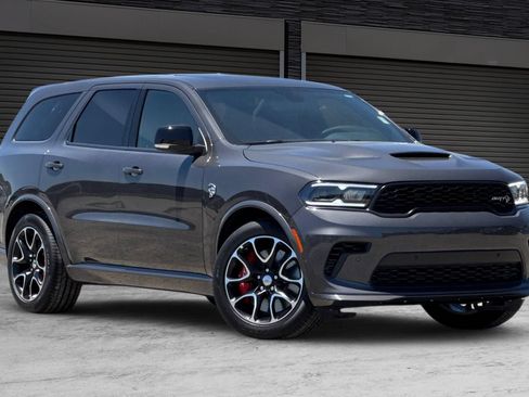 New 2026 Dodge Durango SRT Hellcat w/ Trailer Tow Group IV AWD/4WD image 2